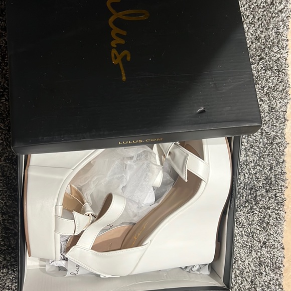 Lulus white platform wedges - Picture 5 of 5
